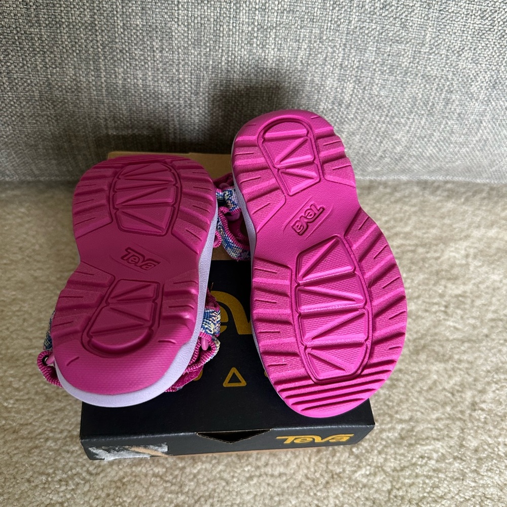 Teva Toddler Pink and Lavender Patterned Strap Sandals - Picture 3 of 3